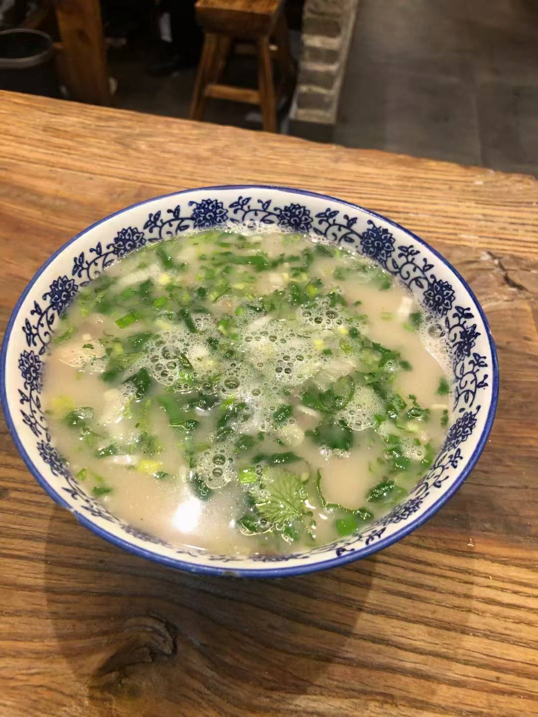 图片[2]-正宗单县羊肉汤羊杂汤小吃配方技术教学主食汤的熬制视频教程-破浪小吃技术网