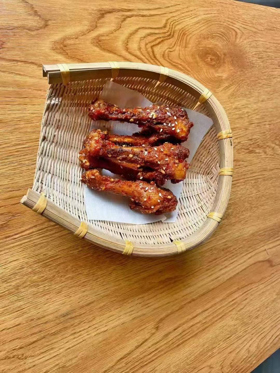 图片[4]-炸鸭爪炸鸭脚配方小吃技术商用摆摊视频教程-破浪小吃技术网
