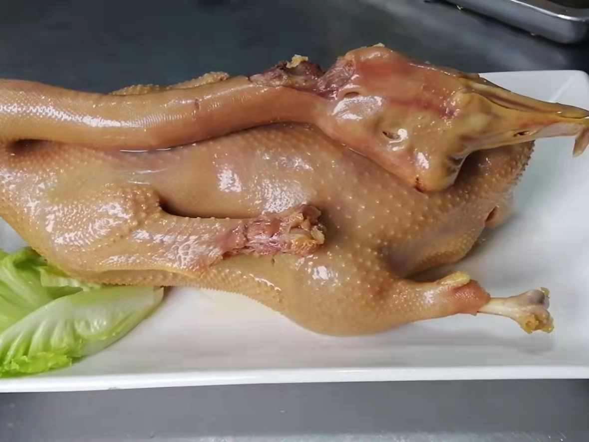 正宗扬州开店熟食盐水老鹅小吃技术小吃配方摆摊创业美食教程加工做法卤菜视频教程-破浪小吃技术网