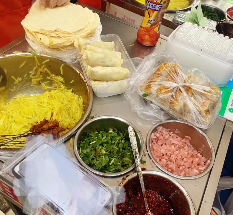 盘锦小卷饼教程小卷饼·摆摊小吃配方摆摊创业美食教程精品商用技术视频课程-破浪小吃技术网